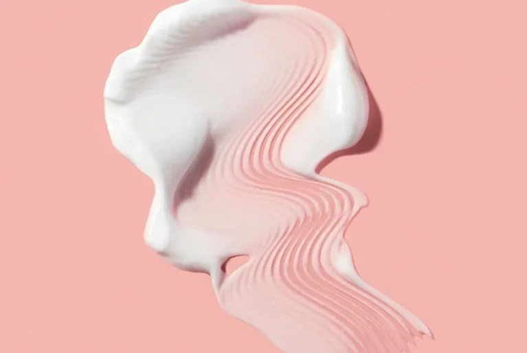 Don't just apply your serum—understand it. We're diving deep into the powerful ingredients that make your favorite serums work, from Vitamin C to Hyaluronic Acid. Learn what each component does for your skin and how to choose the right formula to target your specific concerns.